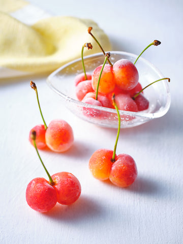 幸せの双子さくらんぼ　紅秀峰